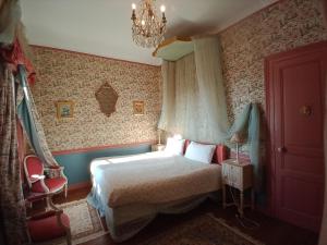 Maisons de vacances CHATEAU LES HAUTS vue panoramique sur le Mont st Michel : photos des chambres