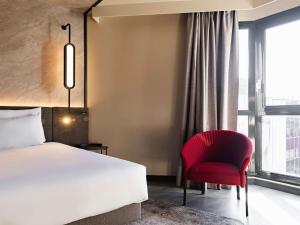 Hotels Novotel Paris Suresnes Longchamp : photos des chambres