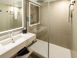 Hotels Novotel Paris Suresnes Longchamp : photos des chambres