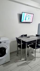 White Apartament, Brăila