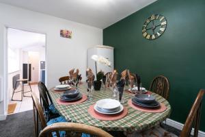 Jesouth Homey 5 Bedrooms 9 Beds - Contractors - Leisure - Central Location