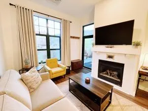 Mountain Creek Resort at Appalachian Hotel - Pool & Hot Tub - وارويك