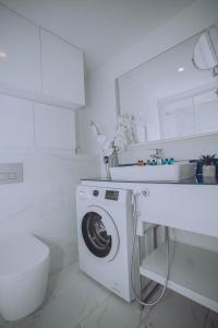 Next Wave Aparthotel