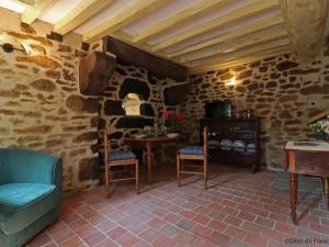 Maisons de vacances Gite Athis-Val de Rouvre, 2 pieces, 2 personnes - FR-1-497-135 : photos des chambres