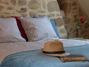 Maisons de vacances Gite Athis-Val de Rouvre, 2 pieces, 2 personnes - FR-1-497-135 : photos des chambres