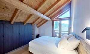 Chalets CASA Le Cherk Chalet Vars Sauna Jacuzzi : photos des chambres