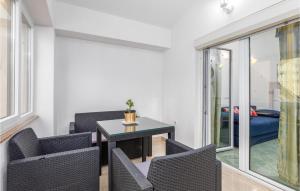 1 Bedroom Awesome Apartment In Pula