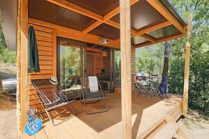 Campings Camping les Campagnes : photos des chambres
