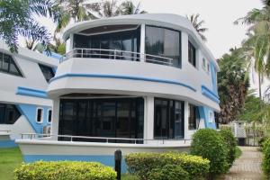 บ้านนาวาภิรมย์ ชะอํา