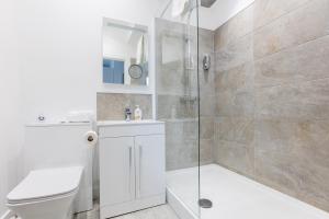 1 Bed City Studio near Theatre and Station Secure Parking