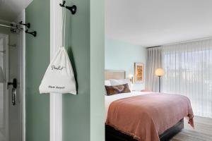 The Starlight Motor Inn