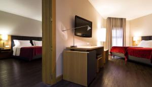 Special Offer - Family Room (2 Adults + 2 Children up to 12 years old) room in SANA Reno Hotel