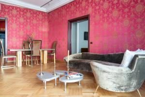 Elegant Home by Milan Duomo city center - 2 BD - 5 guests