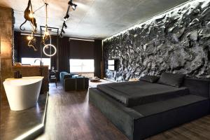 ЧЕРНАЯ СКАЛА - 50 м2 улица Жилянская 68 метро Олимпийская - новый дом