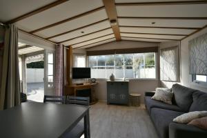 Mobilhome terrain privé proche du zoo de La Palmyre ouvert toute lannée