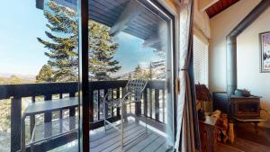 Mammoth Point #106 condo