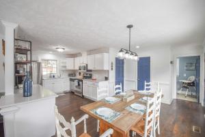 Carolina Lakes Family Home with Pool, Kayaks and Dock!