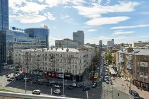 Две Спальни 80 м2- улица БАССЕЙНАЯ 11А метро Дворец спорта - ТЦ Гулливер - балкон, красивый вид на центр