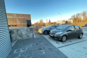 Modern and Spacious 2br apartment only 5,5 km drive from downtown Reykjavik