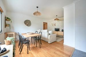 Apartment with Private Terrace & Car Garage