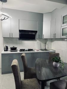 馨之家-华人公寓民宿 三室一厅