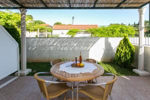 Apartments Miramare & Campara