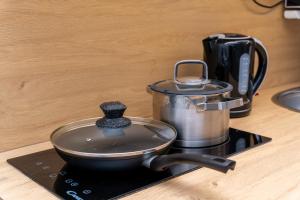 Seaside Escape in Dzintaru Studio Apartments 100m from Beach and Near Forest Park