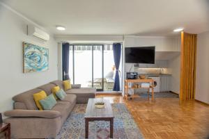 Republica Square Apartment by Porto City Hosts