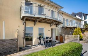 1 Bedroom Amazing Apartment In Allinge - 4-star hotels in Allinge