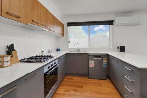 Retreat on Francis I Short and Long Stays