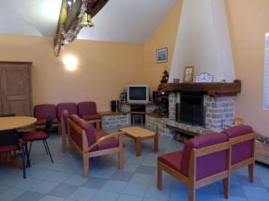 Maisons de vacances Gite Cirfontaines-en-Ornois, 6 pieces, 12 personnes - FR-1-611-30 : photos des chambres