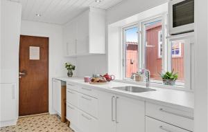 Nice Home In Gilleleje With Kitchen