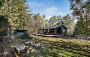 Amazing Home In Nexø With Kitchen - Langedeby