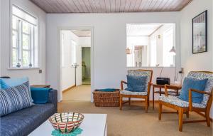Cozy Home In Nexø With Wifi