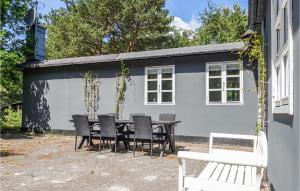 Cozy Home In Nexø With Wifi