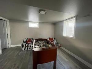 Quaint new renovation perfect for your large group