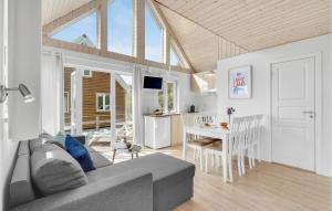 Cozy Home In Tranekær With Kitchen