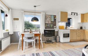 3 Bedroom Gorgeous Home In Strandby