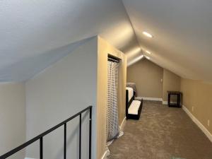 Snug, neighborly home perfect for your small group