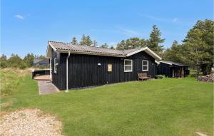 Cozy Home In Blåvand With Wifi