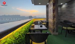 Sun Pyramids View Hotel