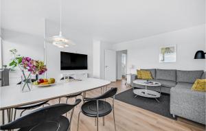 1 Bedroom Awesome Apartment In Ebeltoft