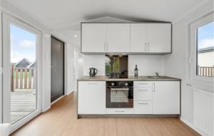 2 Bedroom Nice Home In Ulfborg