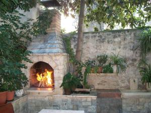 Apartment and Room Ivica 