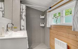 3 Bedroom Cozy Home In Børkop