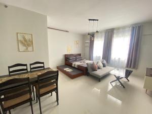 camella manors 1p ibiza bldg spacious condo unit for rent with WIFI