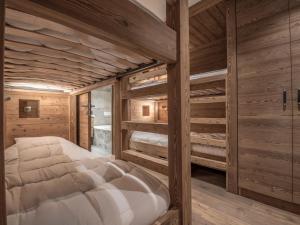 Appartement de Luxe aux Allues : 5 Ch, Skis aux Pieds, Terrasses, Services Premium - FR-1-613-18