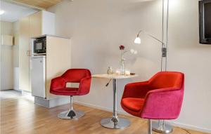 Nice Apartment In Allinge With Wifi