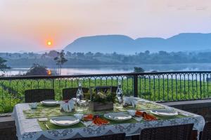 SaffronStays Lake House Marigold - 4 individual cottages with plunge pools near Sula Vineyard, Nashik