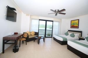 Busuanga Bay Lodge